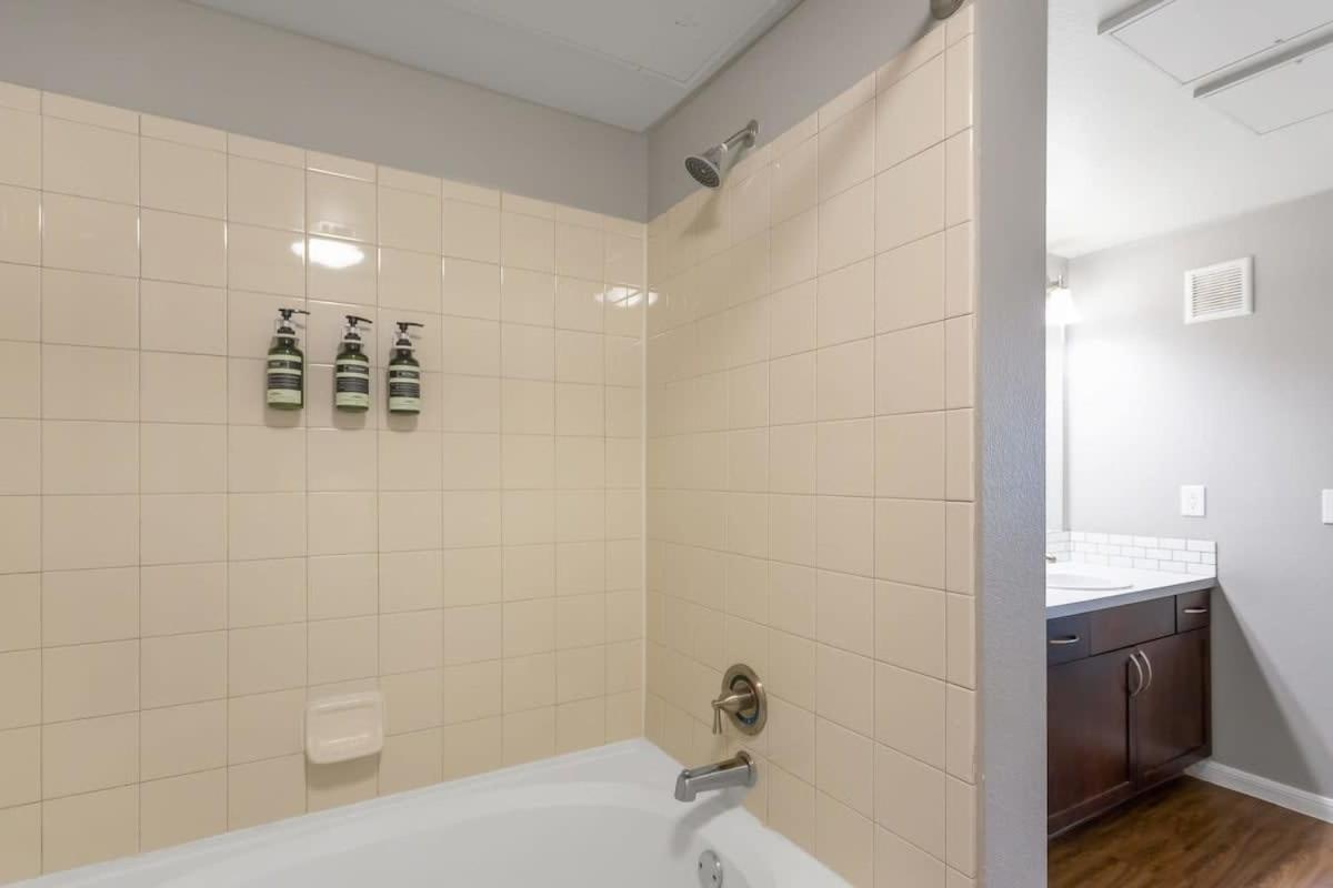 Trendy Place To Stay In Downtown Next To Convention Center Dallas Exterior foto